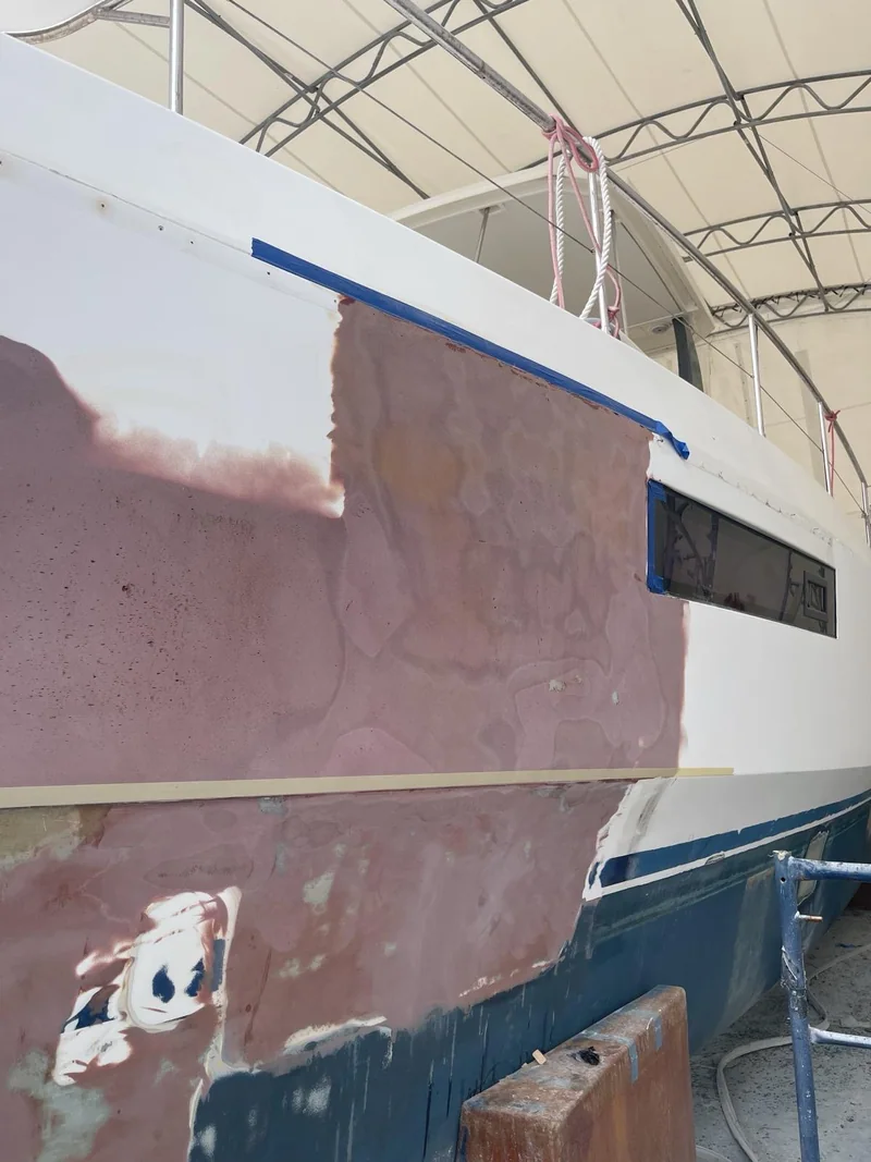 Fairing burty katamaranu